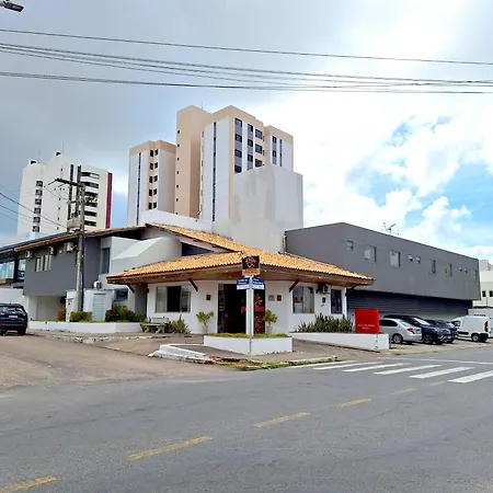 Alto da Praia Hotel-3